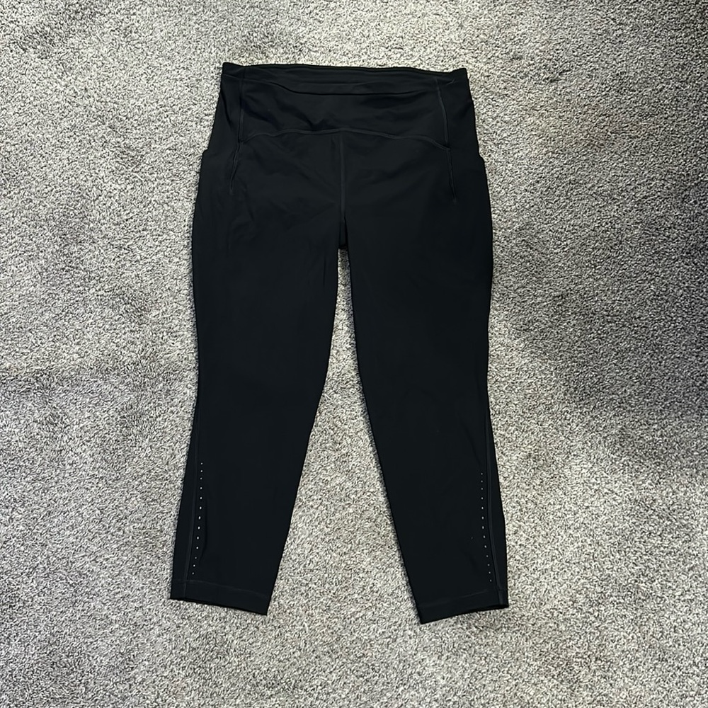 Lululemon swift speed high rise with phone pockets